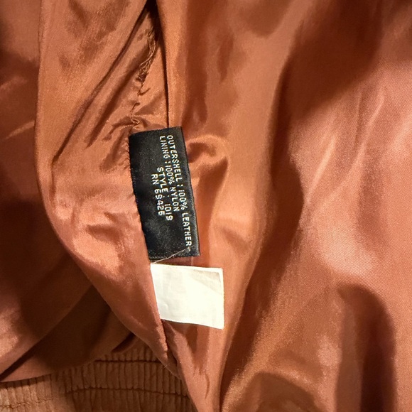 Vintage Leather Bomber Jacket - Picture 5 of 9